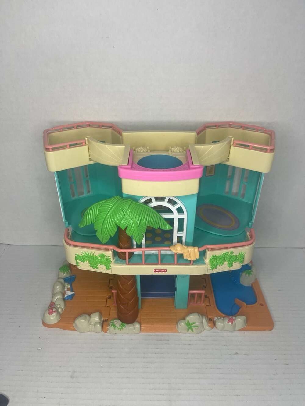 Fisher-Price 2002 Loving Family Tropical Beach House Playset Y2K